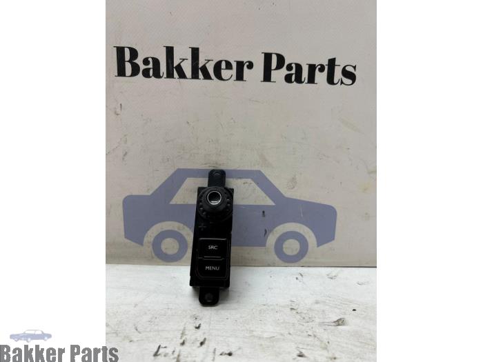 Used On-board computer controller Peugeot 2008 (CU) 1.6 Blue HDi 75 Price € 20,00 Margin scheme offered by Bakker Parts