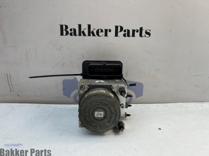 Begagnade ABS-pump Peugeot 2008 (CU) 1.6 Blue HDi 75 Pris € 250,00 Marginaltabell erbjuds av Bakker Parts