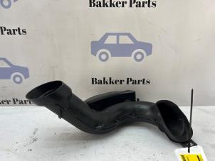 Usagé Tuyau d'aspiration air Nissan Juke (F15) 1.6 16V Prix € 25,00 Règlement à la marge proposé par Bakker Parts