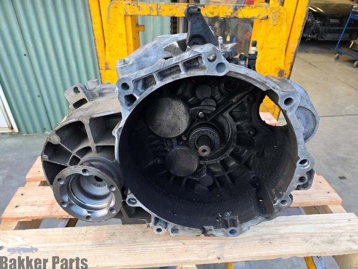 Gebrauchte Getriebe Volkswagen Golf VII (AUA) 2.0 TDI 16V Preis € 500,00 Margenregelung angeboten von Bakker Parts