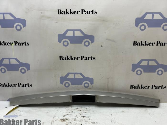 Używane Uchwyt tylnej klapy Opel Astra H GTC (L08) 1.8 16V Cena € 25,00 Procedura marży oferowane przez Bakker Parts