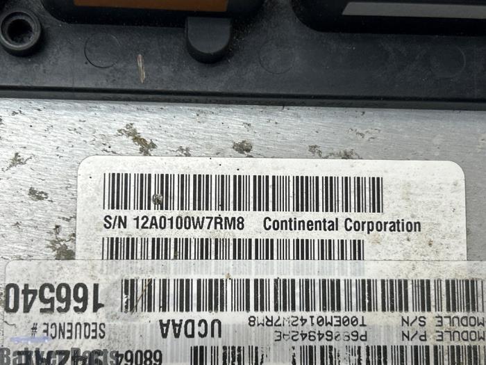 Engine management computer from a Dodge Ram 1500 (DS/DJ/D2) 5.7 V8 Hemi 1500 4x4 2012