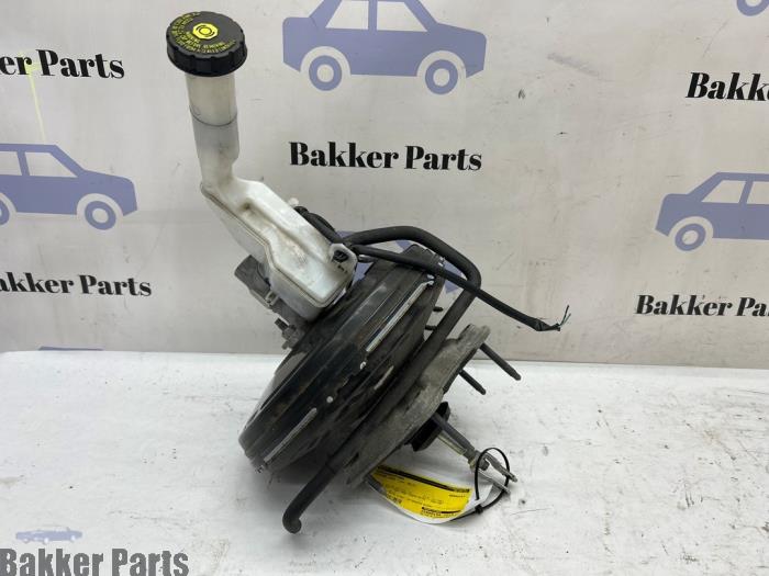 Usagé Servo frein Nissan Juke (F15) 1.6 16V Prix € 75,00 Règlement à la marge proposé par Bakker Parts