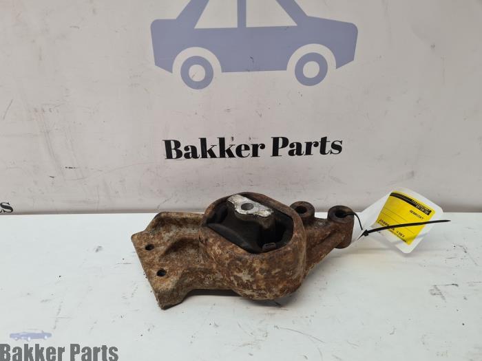 Usagé Support moteur Dodge Ram 1500 (DS/DJ/D2) 5.7 V8 Hemi 1500 4x4 Prix € 50,00 Règlement à la marge proposé par Bakker Parts