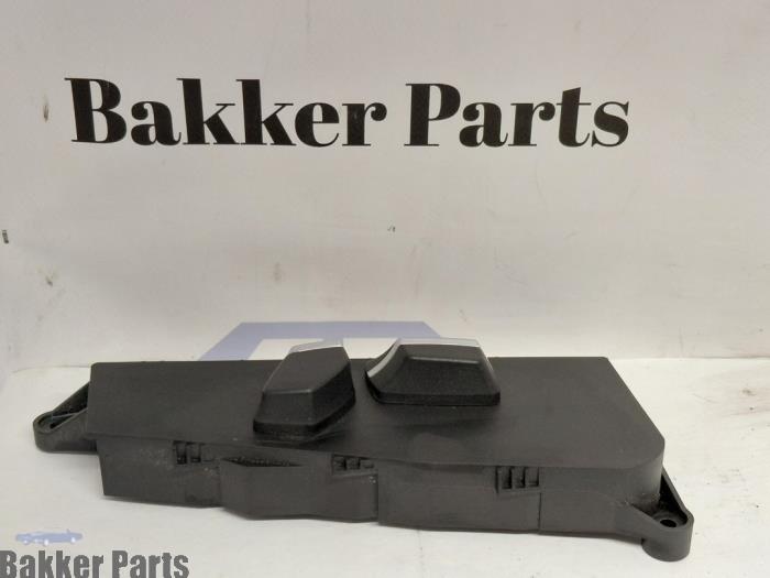 Begagnade Brytare, eldrivet säte BMW 5 serie (F10) 520d 16V Pris € 50,00 Marginaltabell erbjuds av Bakker Parts