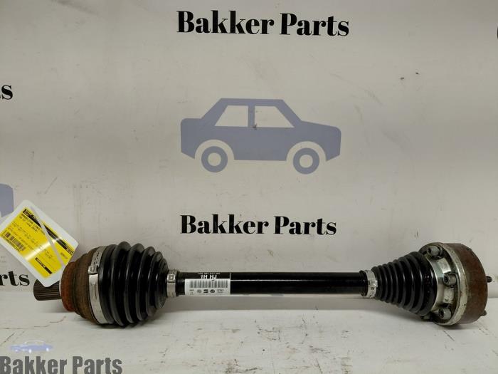 Usagé Arbre de transmission avant gauche Volkswagen CC (358) 1.4 TSI 16V Prix € 60,00 Règlement à la marge proposé par Bakker Parts