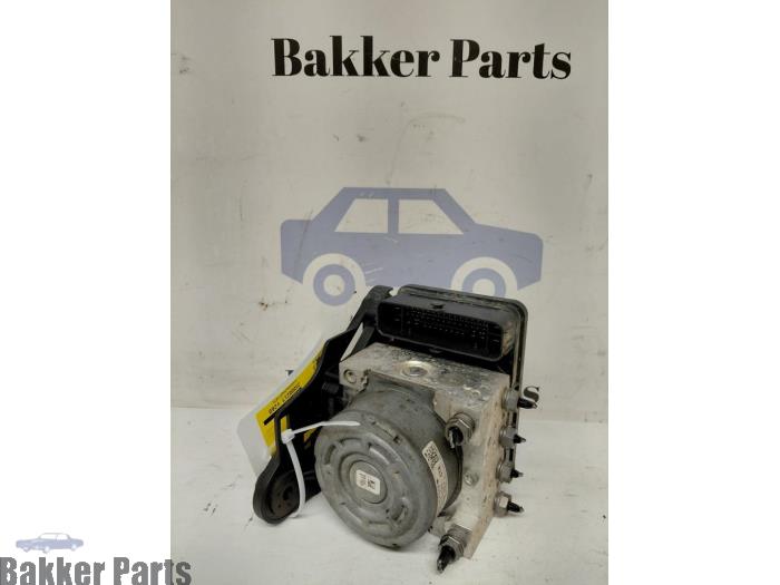 Begagnade ABS-pump Volkswagen Golf VII (AUA) 2.0 TDI 16V Pris € 175,00 Marginaltabell erbjuds av Bakker Parts