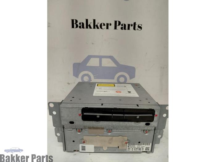 Używane Radio BMW 3 serie (F30) 328i 2.0 16V Cena € 450,00 Procedura marży oferowane przez Bakker Parts