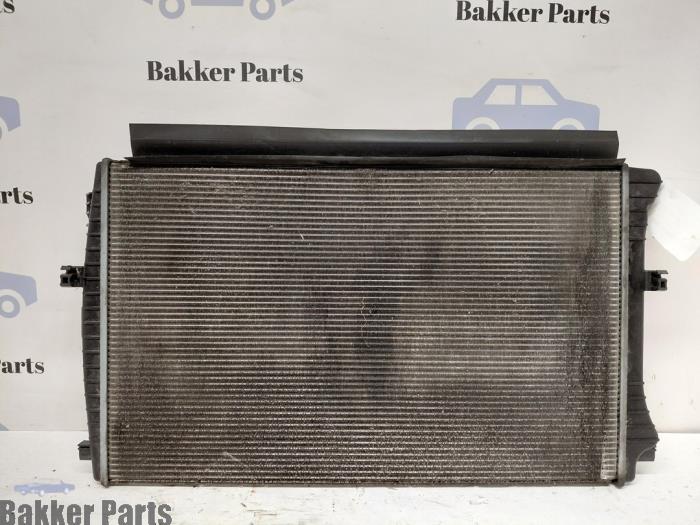 Usagé Radiateur Volkswagen Golf VII (AUA) 2.0 TDI 16V Prix € 75,00 Règlement à la marge proposé par Bakker Parts