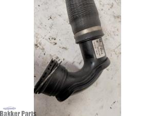 Intercooler Rohr van een Opel Astra J (PC6/PD6/PE6/PF6) 1.4 Turbo 16V 2011