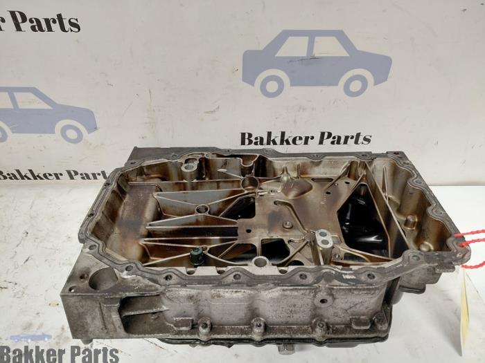 Usagé Couvercle carter Audi A3 Sportback (8VA/8VF) 1.4 TFSI 16V Prix € 90,00 Règlement à la marge proposé par Bakker Parts