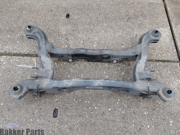 Begagnade Underram Mercedes A (W176) 1.6 A-200 16V Pris € 200,00 Marginaltabell erbjuds av Bakker Parts