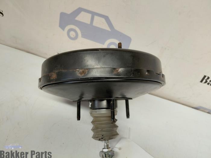 Bromsservo från en Toyota Yaris II (P9) 1.0 12V VVT-i 2007