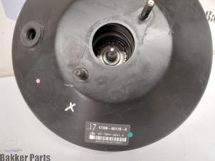 Bromsservo från en Toyota Yaris II (P9) 1.0 12V VVT-i 2007
