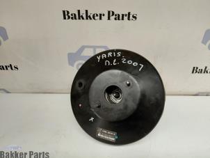 Bromsservo från en Toyota Yaris II (P9) 1.0 12V VVT-i 2007