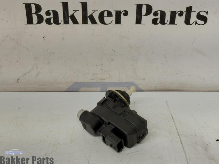 Gebrauchte Scheinwerfermotor Peugeot 208 I (CA/CC/CK/CL) 1.2 Vti 12V PureTech 82 Preis € 15,00 Margenregelung angeboten von Bakker Parts