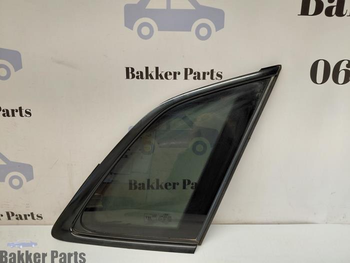 Usados Ventanilla triangular derecha detrás Audi Q5 (FYB/FYG) 2.0 TFSI 16V Quattro Precio € 150,00 Norma de margen ofrecido por Bakker Parts