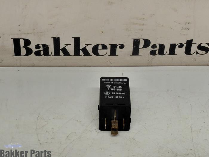 Begagnade Relä BMW X5 (E53) 4.4 V8 32V Pris € 25,00 Marginaltabell erbjuds av Bakker Parts