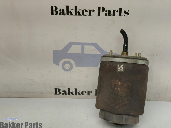 Begagnade Luftfjäder BMW X5 (E53) 4.4 V8 32V Pris € 60,00 Marginaltabell erbjuds av Bakker Parts