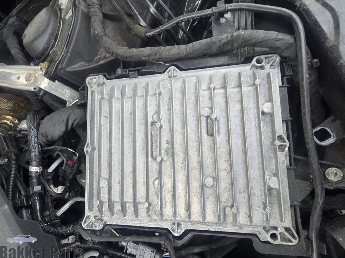Used Engine management computer Audi A4 Allroad Quattro (B9) 3.0 TDI V6 24V Price € 450,00 Margin scheme offered by Bakker Parts