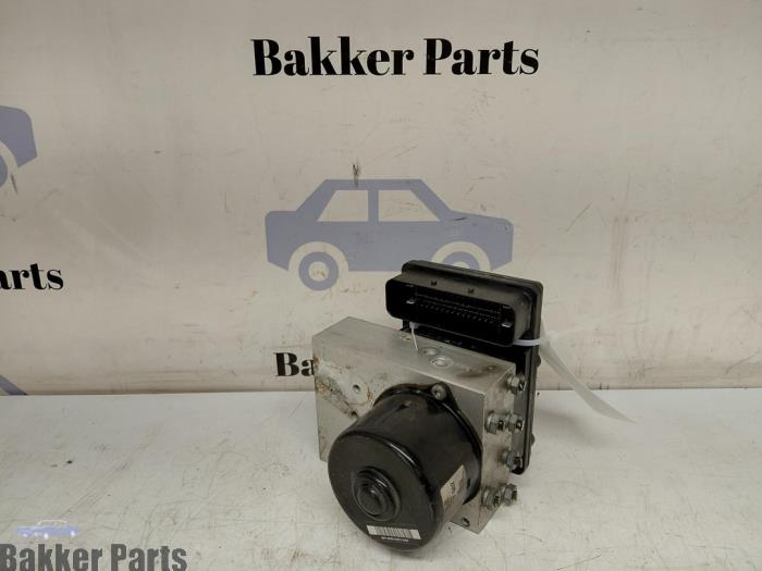 Begagnade ABS-pump Chrysler Crossfire 3.2 V6 18V Pris € 250,00 Marginaltabell erbjuds av Bakker Parts