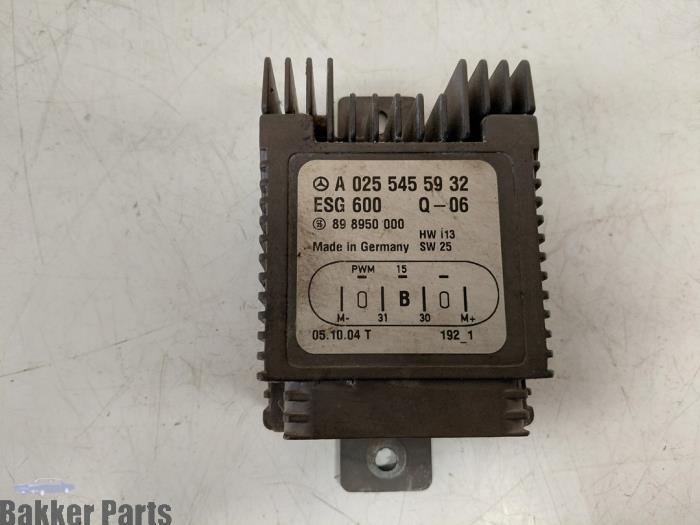 Ordinateur refroidisseur d'un Chrysler Crossfire 3.2 V6 18V 2006