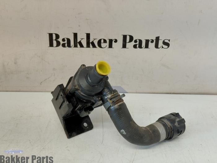 Begagnade Extra vattenpump Audi S5 (8T3) S5 3.0 TFSI V6 24V Pris € 25,00 Marginaltabell erbjuds av Bakker Parts
