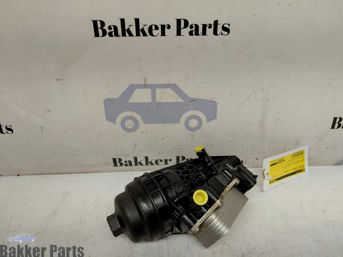 Gebrauchte Ölfiltergehäuse Mercedes A (W176) 1.6 A-200 16V Preis € 40,00 Margenregelung angeboten von Bakker Parts