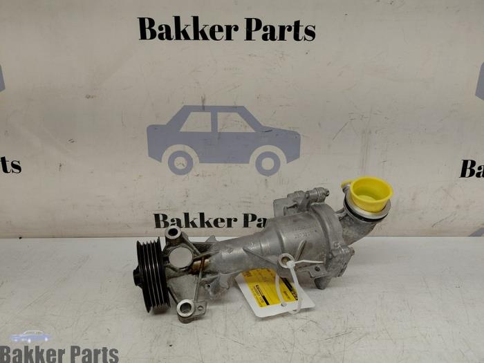 Begagnade Vattenpump Mercedes A (W176) 1.6 A-200 16V Pris € 90,00 Marginaltabell erbjuds av Bakker Parts