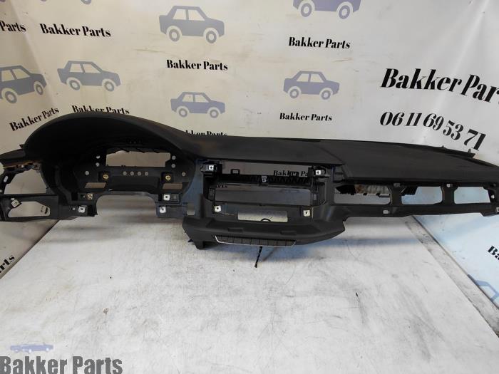 Usados Salpicadero Audi A4 Allroad Quattro (B9) 3.0 TDI V6 24V Precio € 350,00 Norma de margen ofrecido por Bakker Parts