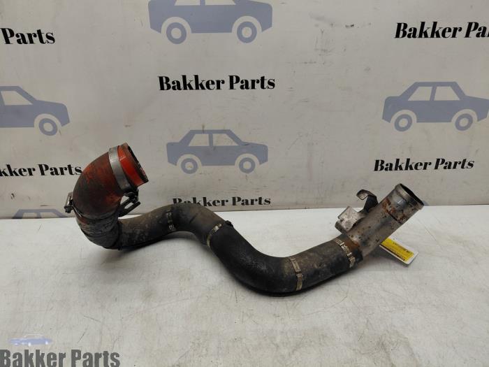 Gebrauchte Intercooler Schlauch Landrover Range Rover Evoque (LVJ/LVS) 2.2 eD4 16V 5-drs. Preis € 35,00 Margenregelung angeboten von Bakker Parts