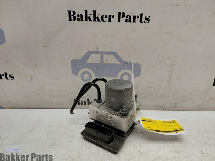 Begagnade ABS-pump Audi S4 Avant (B7) S4 4.2 V8 40V Pris € 65,00 Marginaltabell erbjuds av Bakker Parts