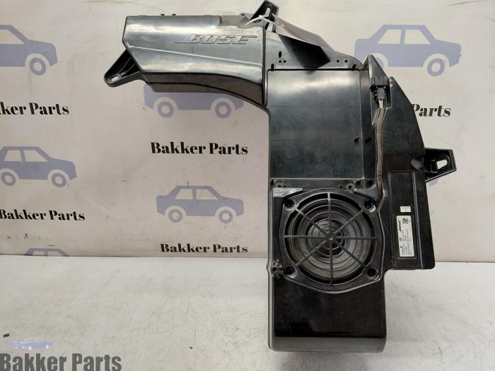 Używane Subwoofer Audi S4 Avant (B7) S4 4.2 V8 40V Cena € 50,00 Procedura marży oferowane przez Bakker Parts
