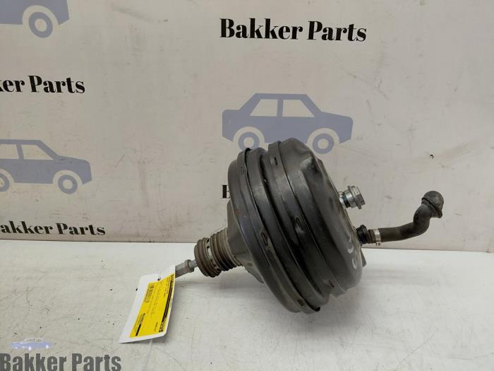 Usados Servofreno Audi S4 Avant (B7) S4 4.2 V8 40V Precio € 45,00 Norma de margen ofrecido por Bakker Parts