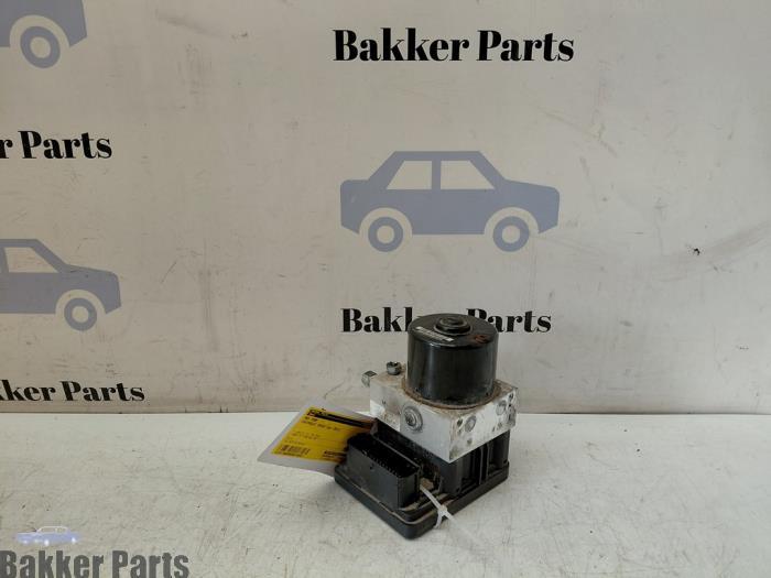 Usagé Bloc ABS Chevrolet Cruze (300) 1.8 16V VVT Prix € 150,00 Règlement à la marge proposé par Bakker Parts