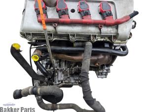 Motor van een Audi S4 Avant (B7) S4 4.2 V8 40V 2005