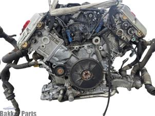 Motor van een Audi S4 Avant (B7) S4 4.2 V8 40V 2005