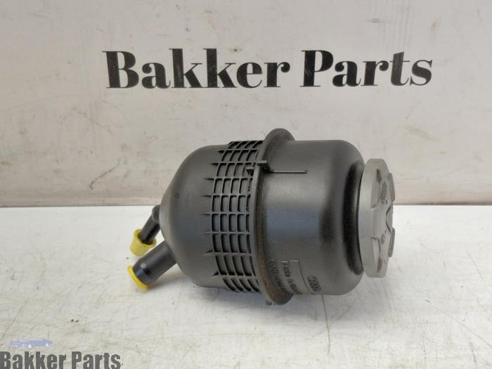 Begagnade Styrservotank Audi A4 Avant (B8) 1.8 TFSI 16V Pris € 40,00 Marginaltabell erbjuds av Bakker Parts