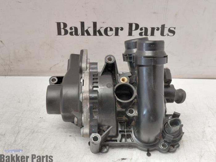 Begagnade Vattenpump Audi A4 Avant (B8) 1.8 TFSI 16V Pris € 45,00 Marginaltabell erbjuds av Bakker Parts