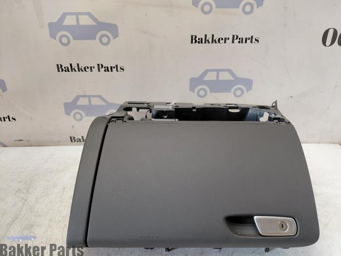 Begagnade Handskfack Audi S5 (8T3) S5 3.0 TFSI V6 24V Pris € 100,00 Marginaltabell erbjuds av Bakker Parts