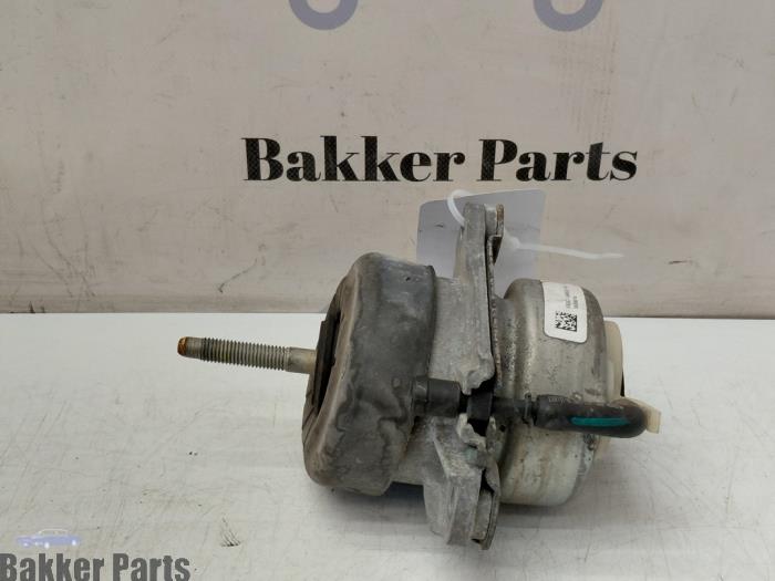 Used Engine mount Ford Usa Mustang VI Fastback 2.3 EcoBoost 16V Price on request offered by Bakker Parts
