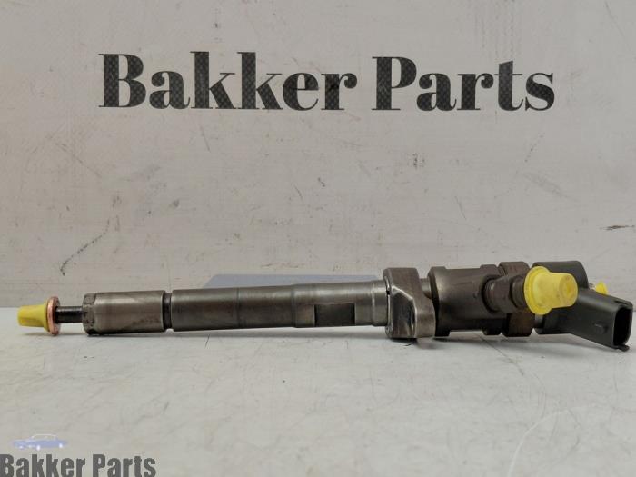 Usagé Injecteurs Volvo C30 (EK/MK) 1.6 D 16V Prix € 75,00 Règlement à la marge proposé par Bakker Parts