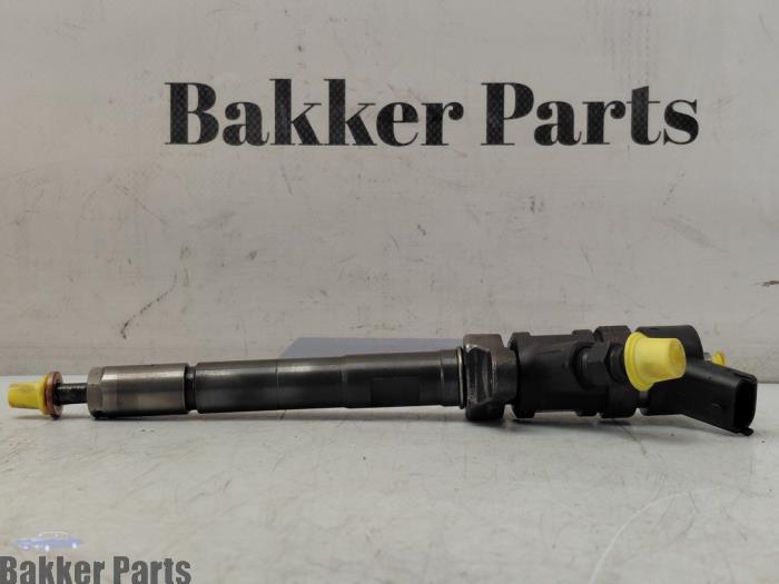 Usagé Injecteurs Volvo C30 (EK/MK) 1.6 D 16V Prix € 75,00 Règlement à la marge proposé par Bakker Parts