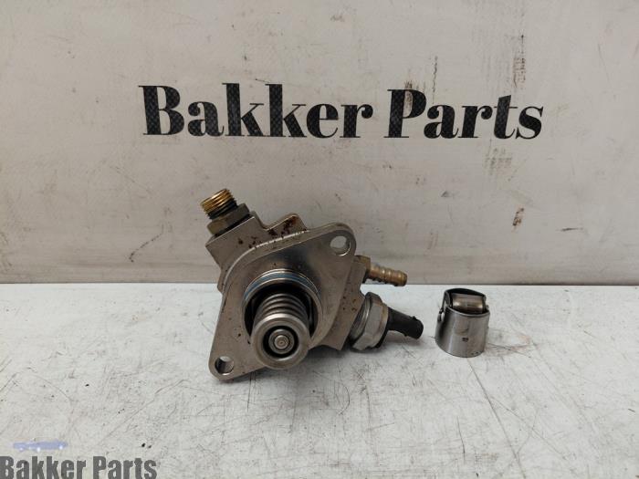 Begagnade Högtryckspump Volkswagen Polo V (6R) 1.0 TSI 12V BlueMotion Pris på förfrågan erbjuds av Bakker Parts