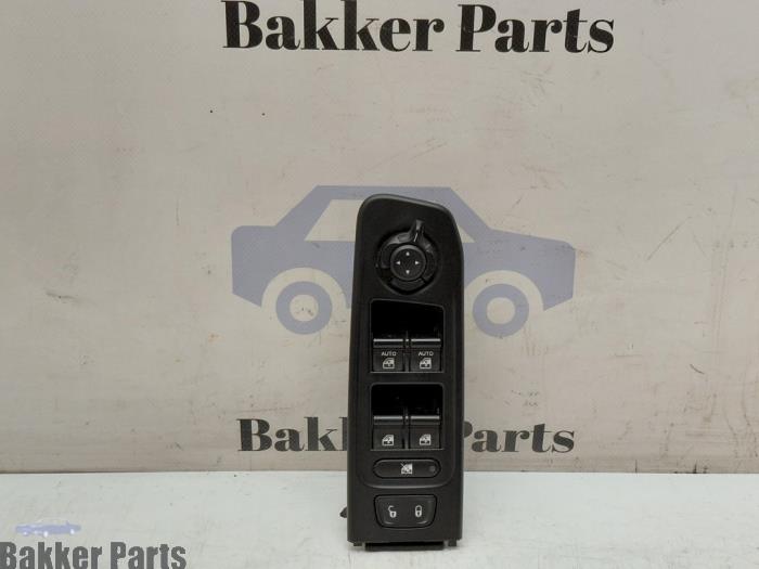 Usados Interruptor de ventanilla eléctrica Jeep Renegade (BU) 2.0 Mutlijet 140 16V 4x4 Precio € 80,00 Norma de margen ofrecido por Bakker Parts
