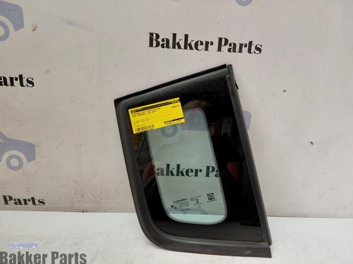 Usados Ventanilla triangular derecha detrás Jeep Renegade (BU) 2.0 Mutlijet 140 16V 4x4 Precio € 75,00 Norma de margen ofrecido por Bakker Parts