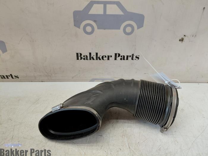 Begagnade Luftintagsslang Mercedes CLA (118.3) 2.0 CLA-45 S AMG Turbo 16V 4-Matic+ Pris € 40,00 Marginaltabell erbjuds av Bakker Parts