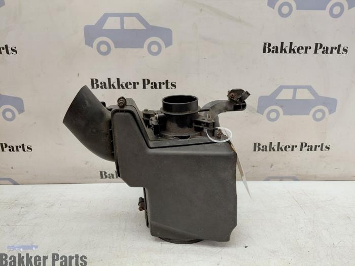 Begagnade Luftfilterhus Ford Transit Connect (PJ2) 1.6 TDCi 16V 95 Pris € 50,00 Marginaltabell erbjuds av Bakker Parts