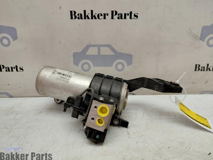 Gebrauchte Klima Trockner Renault Zoé (AG) R90 Preis € 75,00 Margenregelung angeboten von Bakker Parts