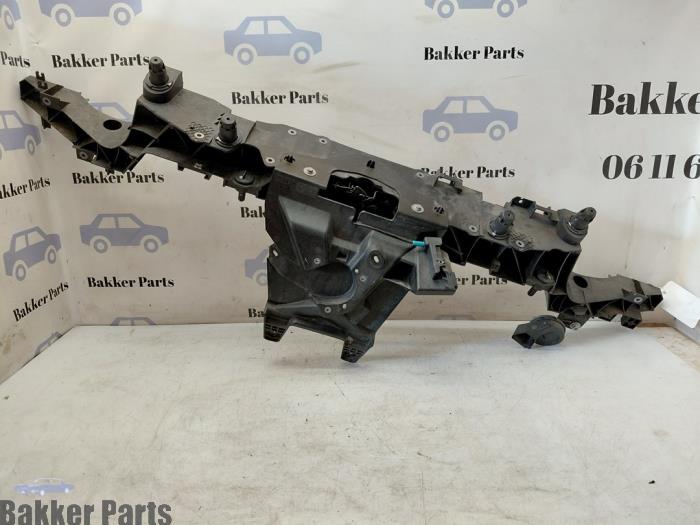 Używane Panel przedni Renault Zoé (AG) R90 Cena € 125,00 Procedura marży oferowane przez Bakker Parts